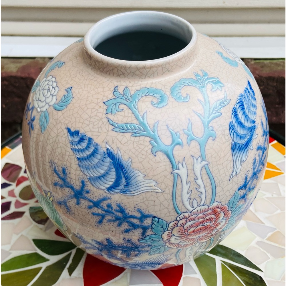 Gorgeous Old Vase-Asian Style, Globe Shaped, Pastel Blues, Green, Peach, Yellow - Picture 3 of 16